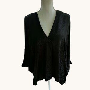 Harper Wren Snake Print Black Blouse NWT